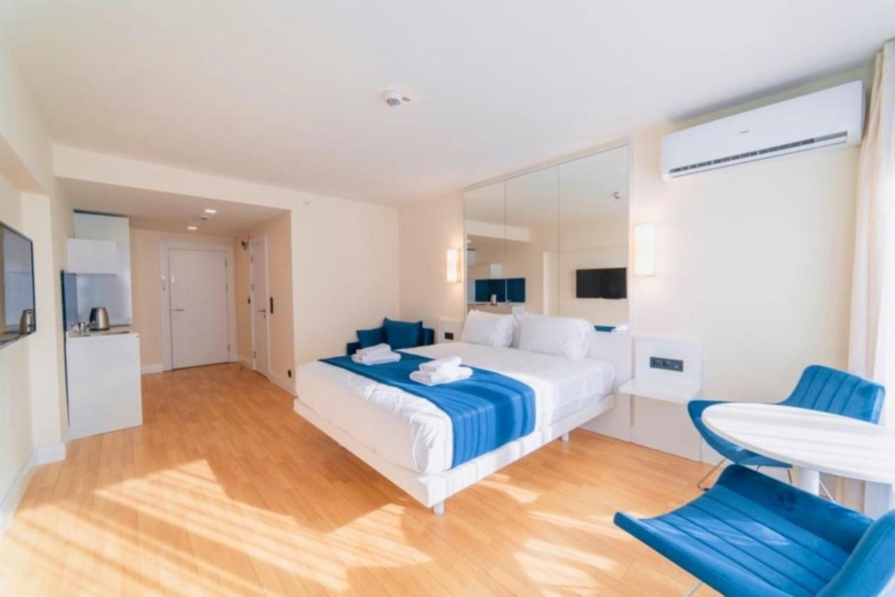 Orbi City Sea Side & Sea View Towers バトゥーミ エクステリア 写真
